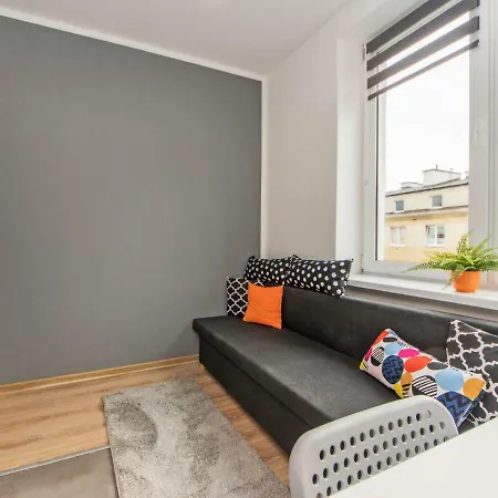 Rent - Ul. Smidowicza 63 Homestay